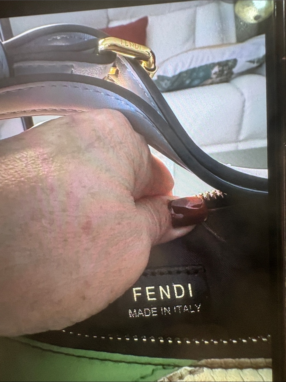 Fendi Small Fendigraphy Hobo Bag Rainbow Inlay - Picture 6 of 6